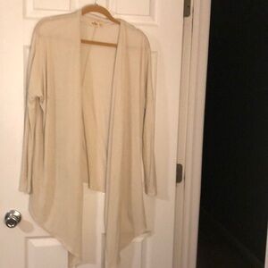 Hollister cream wrap shawl sweater size extra small great to layer lightweight